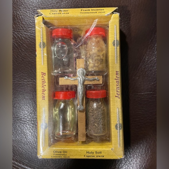 Holy Land Genuine Olive Wood Cross Authentic Sacred Objects Gift Set, Sealed - Picture 1 of 6